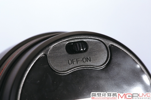 开启或关闭电源开关，音箱都带有语音提示。